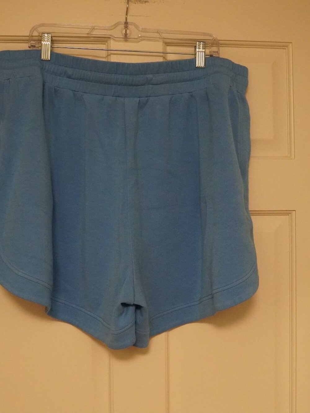 Varley Ollie High Rise Shorts 3.5 DoubleSoft Blue Pull-On Lounge Athletic Shorts - Picture 2 of 4